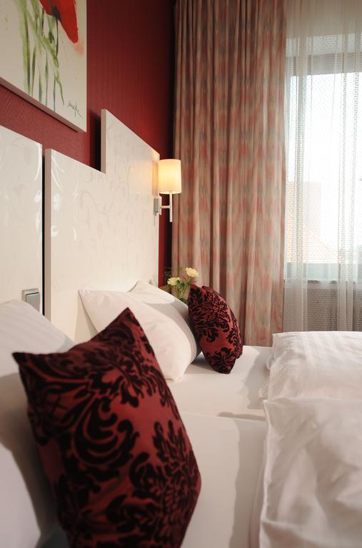 Hotel Bremer Tor Stuhr Esterno foto